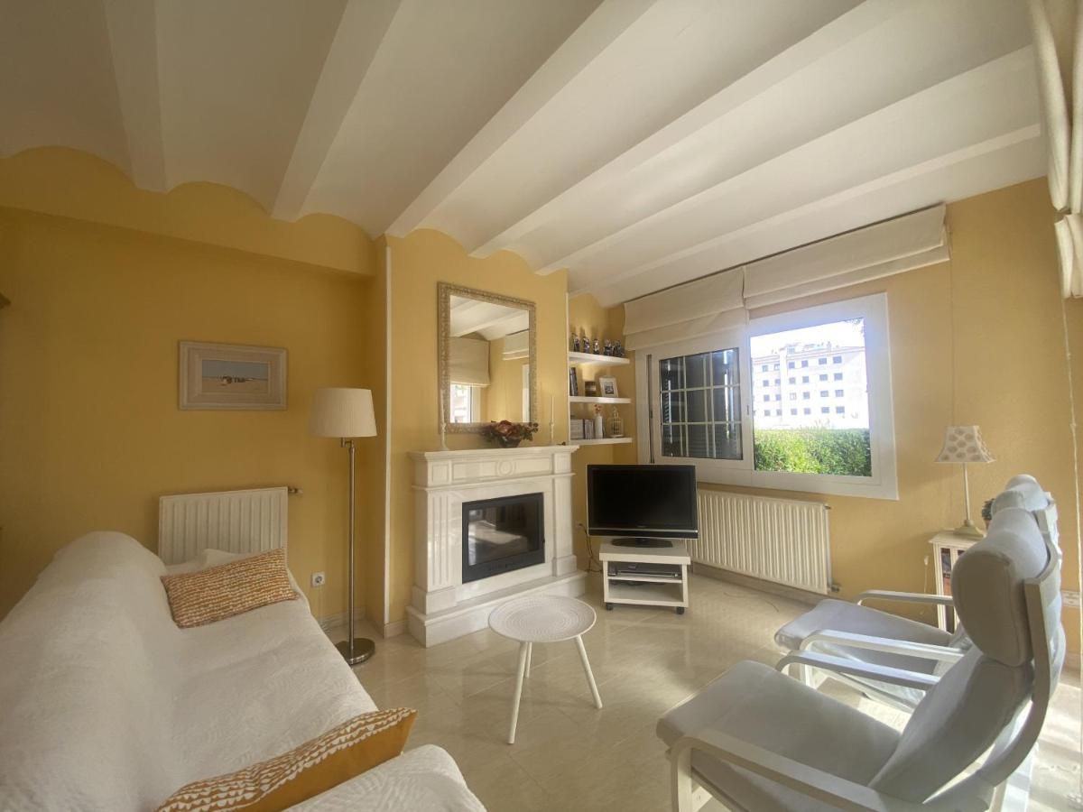 R17 Casa Merce Rodoreda Calafell Ngoại thất bức ảnh