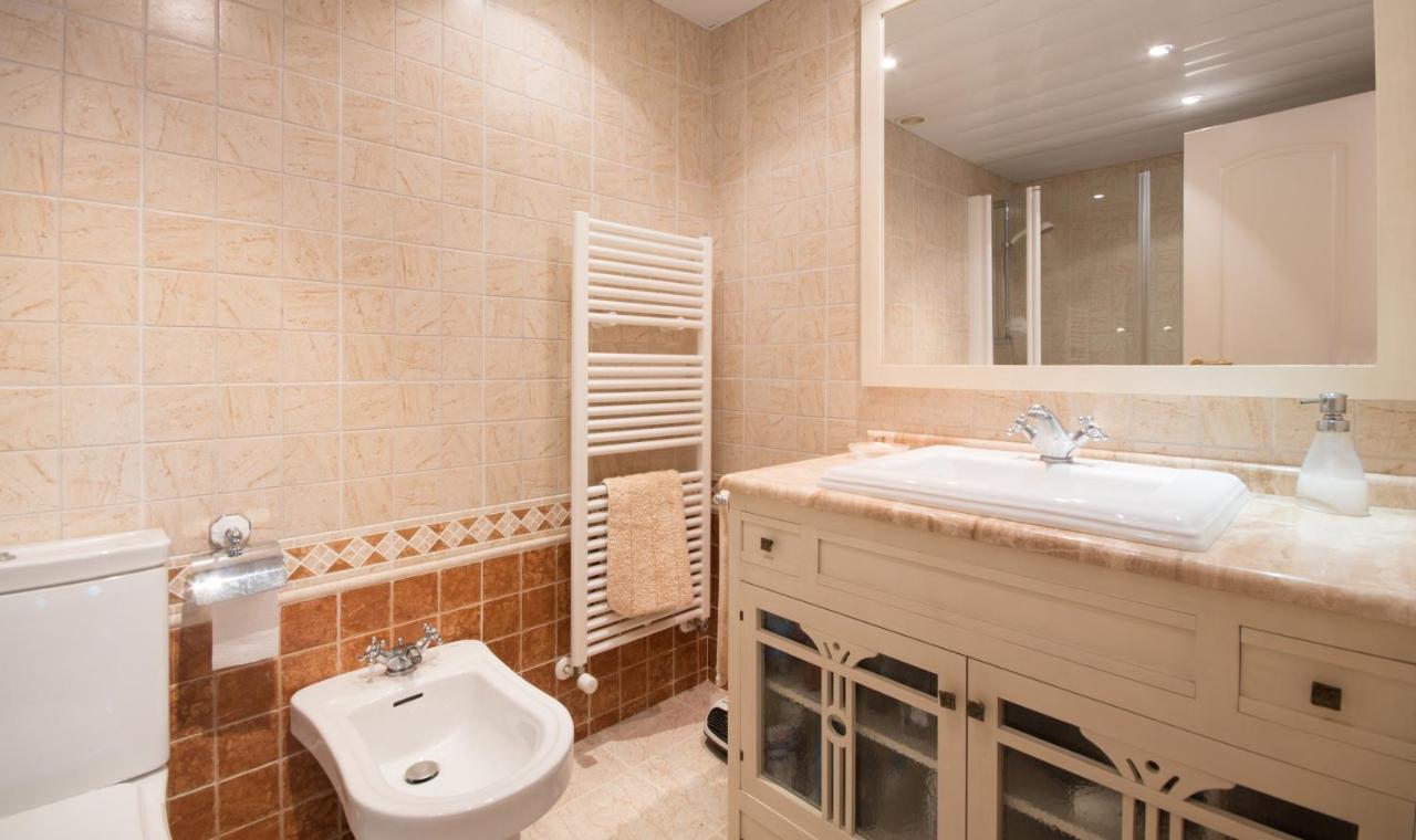 R17 Casa Merce Rodoreda Calafell Ngoại thất bức ảnh