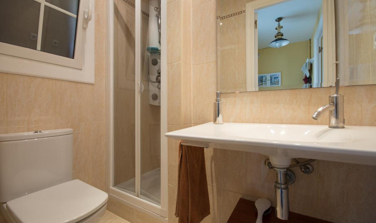 R17 Casa Merce Rodoreda Calafell Ngoại thất bức ảnh